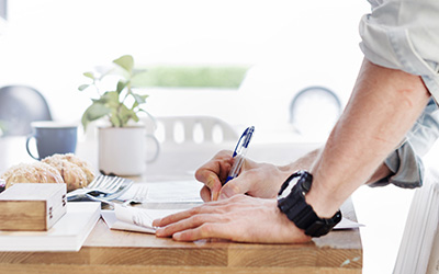 Transforming Screenshots into Actionable Tasks